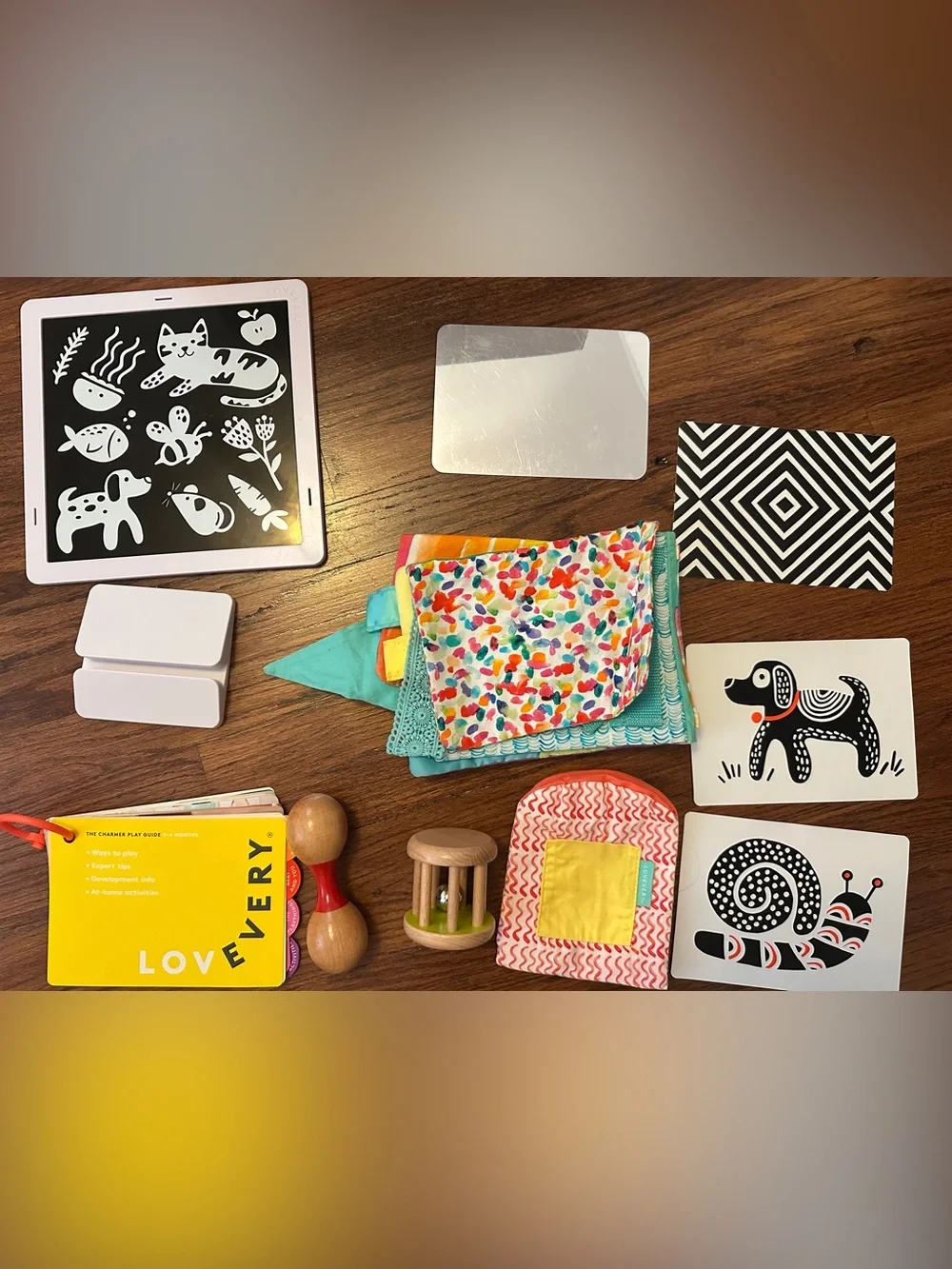 Lovevery 3-4months play set used condition